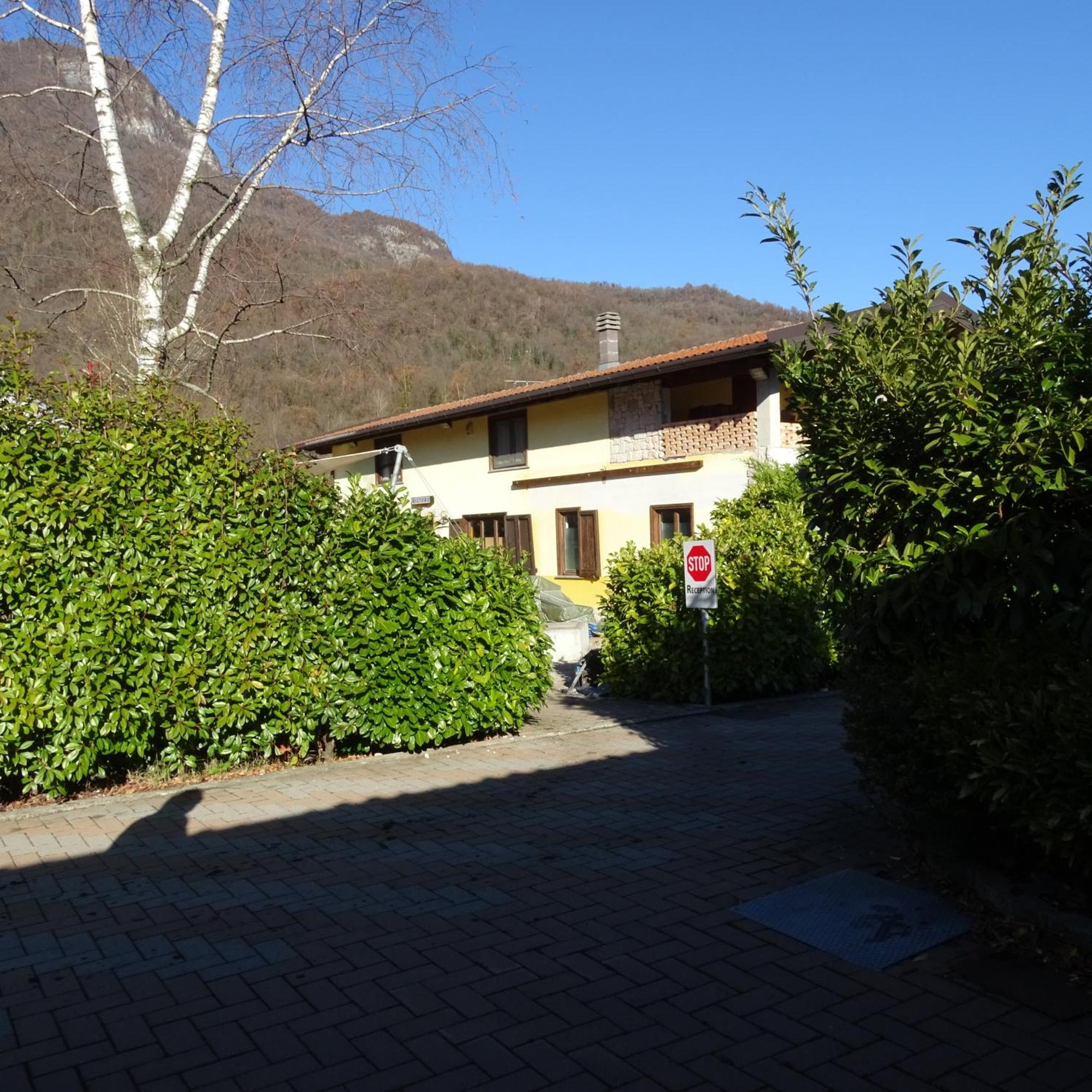 Agriturismo Campo Dei Fiori Rancio Valcuvia Exterior foto